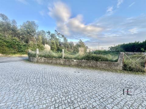 Terreno Urbano  Venda em Castêlo da Maia,Maia
