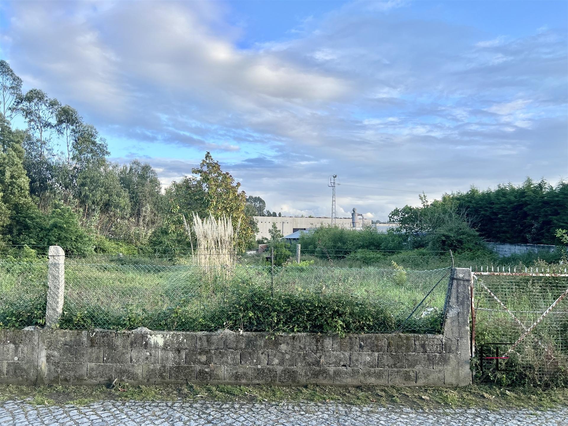Terreno Urbano  Venda em Castêlo da Maia,Maia