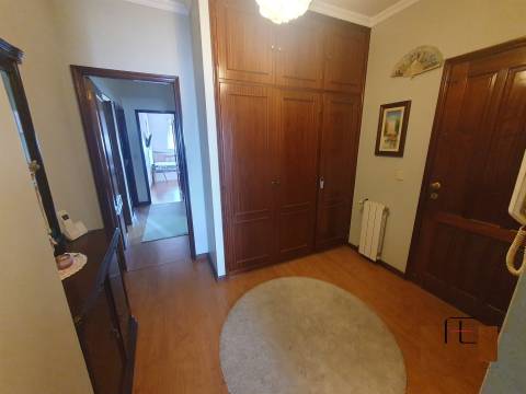 Apartamento T3 Venda em Oliveira do Douro,Vila Nova de Gaia