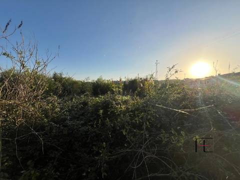 Terreno Urbano  Venda em Vilar de Andorinho,Vila Nova de Gaia