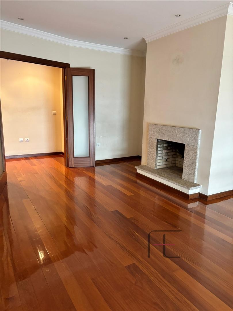 Apartamento T3+1 Venda em Mafamude e Vilar do Paraíso,Vila Nova de Gaia