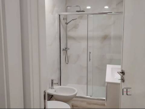 Apartamento T1 DUPLEX Arrendamento em Cedofeita, Santo Ildefonso, Sé, Miragaia, São Nicolau e Vitória,Porto