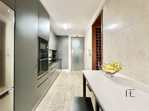 Apartamento T2+1 Venda em Mafamude e Vilar do Paraíso,Vila Nova de Gaia