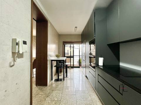 Apartamento T2+1 Venda em Mafamude e Vilar do Paraíso,Vila Nova de Gaia