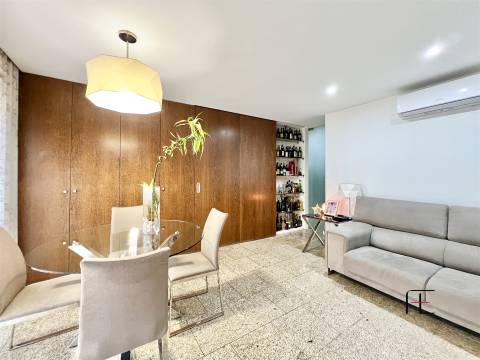 Apartamento T2+1 Venda em Mafamude e Vilar do Paraíso,Vila Nova de Gaia