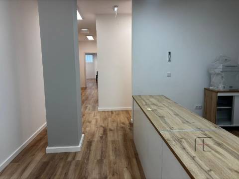 Loja  Venda em Mafamude e Vilar do Paraíso,Vila Nova de Gaia