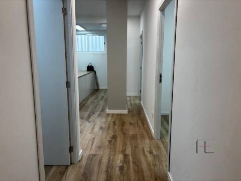 Loja  Venda em Mafamude e Vilar do Paraíso,Vila Nova de Gaia