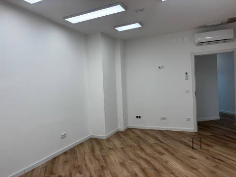 Loja  Arrendamento em Mafamude e Vilar do Paraíso,Vila Nova de Gaia