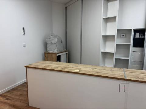 Loja  Arrendamento em Mafamude e Vilar do Paraíso,Vila Nova de Gaia