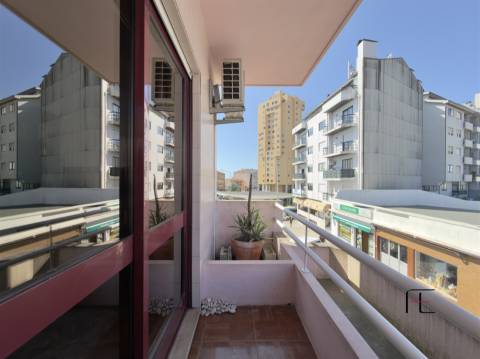 Andar Moradia T2 Venda em Mafamude e Vilar do Paraíso,Vila Nova de Gaia