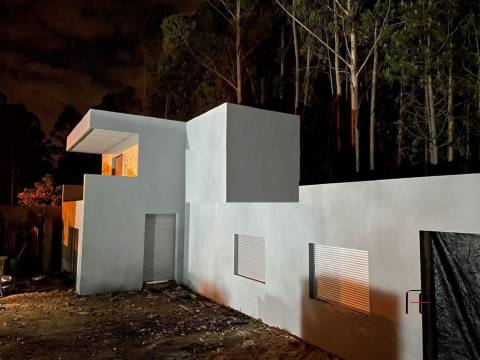 Moradia de Luxo T3 c/ Piscina | Sadim