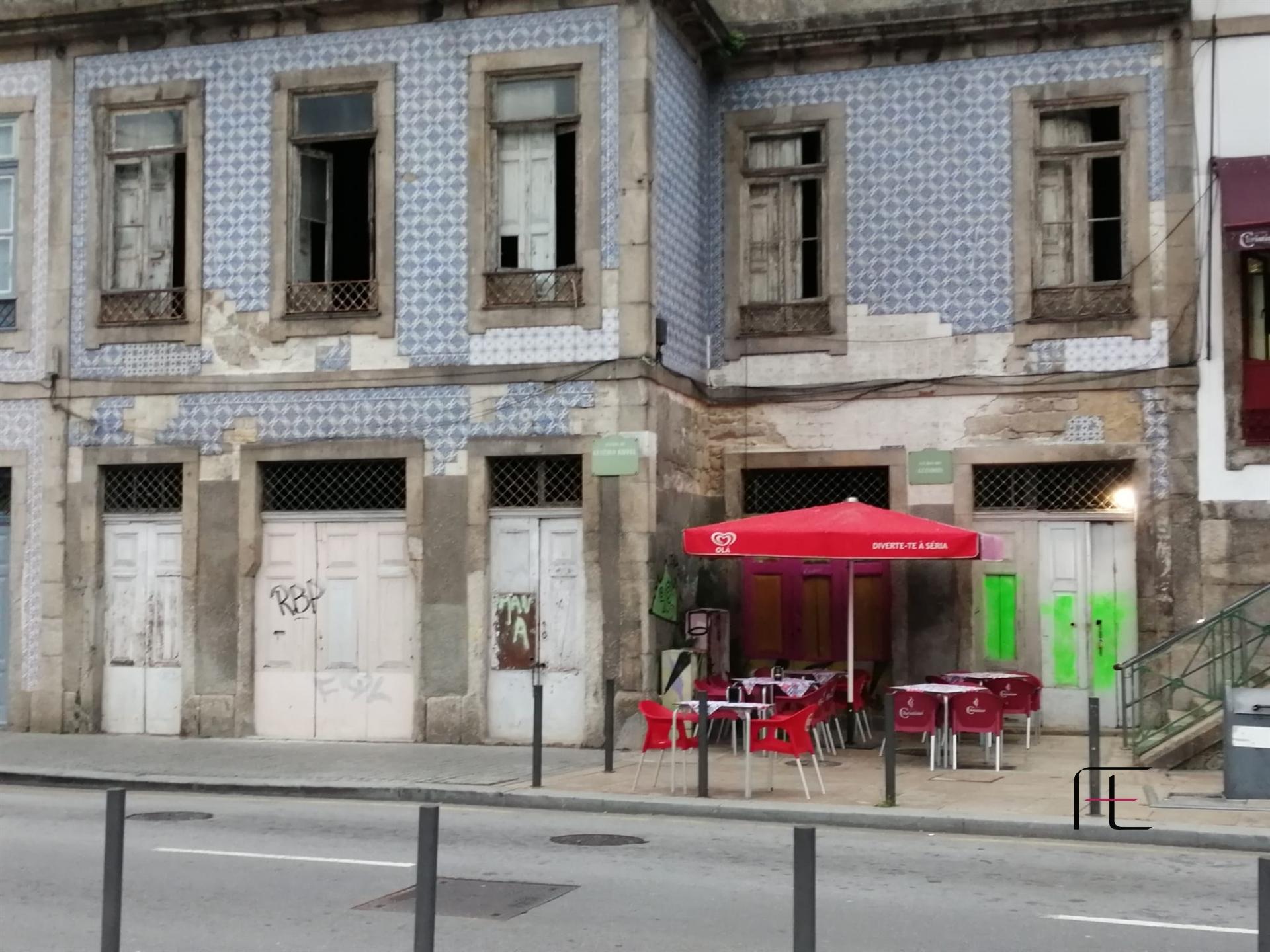 Prédio  Venda em Cedofeita, Santo Ildefonso, Sé, Miragaia, São Nicolau e Vitória,Porto