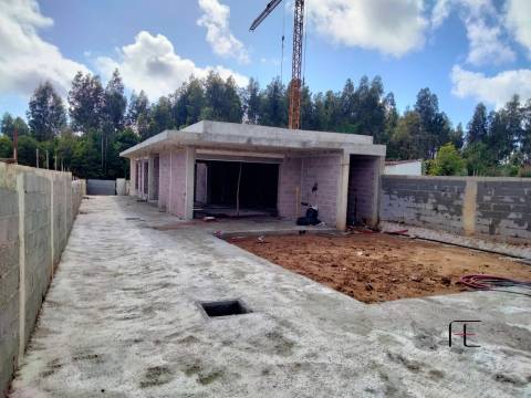 Moradia Geminada T3 Venda em Mozelos,Santa Maria da Feira