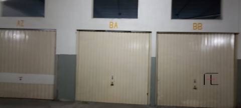 Garagem  Venda em Vilar de Andorinho,Vila Nova de Gaia