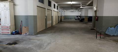 Garagem  Venda em Vilar de Andorinho,Vila Nova de Gaia