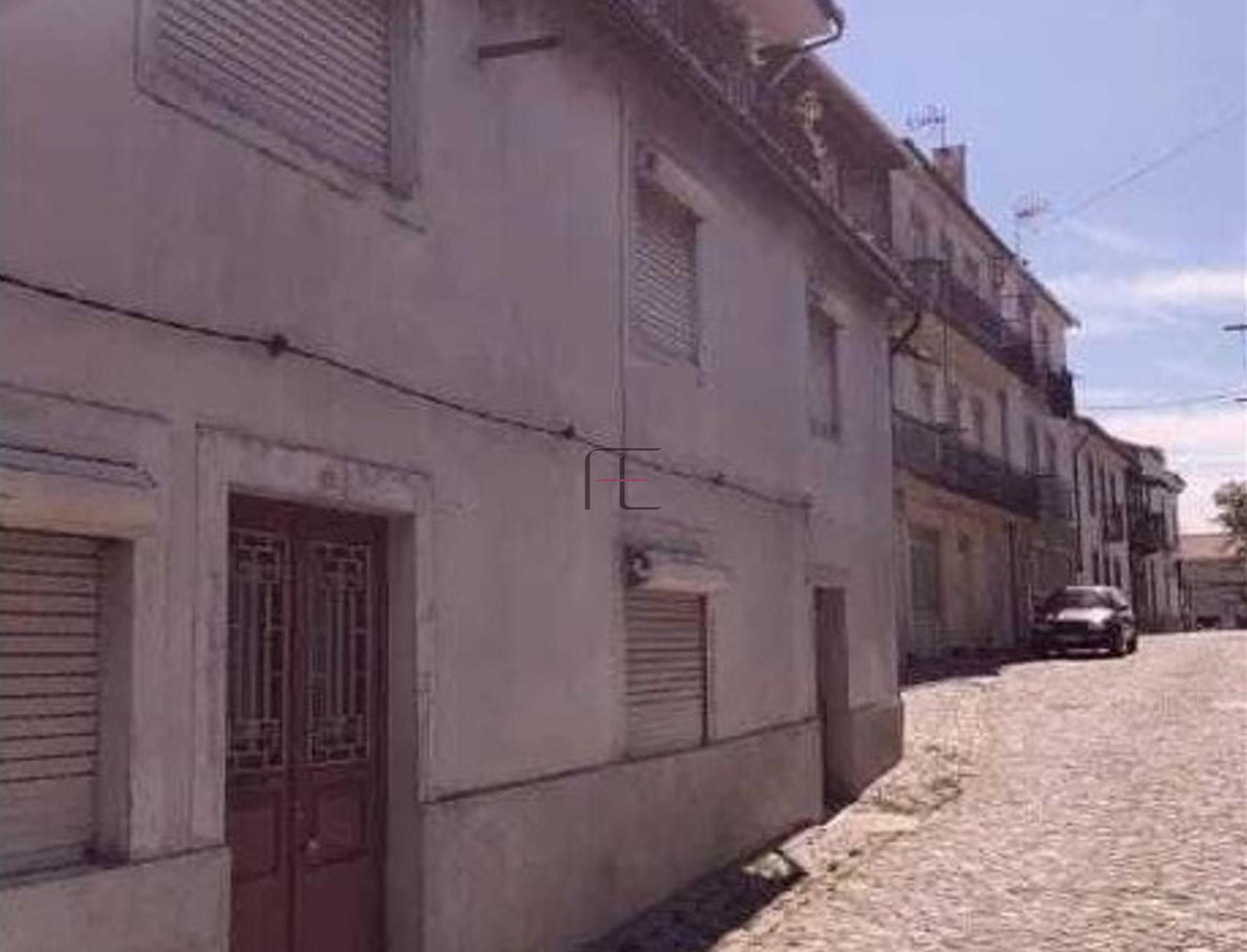 Moradia T3 Venda em Mogadouro, Valverde, Vale de Porco e Vilar de Rei,Mogadouro