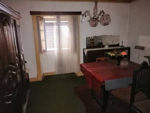 Moradia T3 Venda em Mogadouro, Valverde, Vale de Porco e Vilar de Rei,Mogadouro