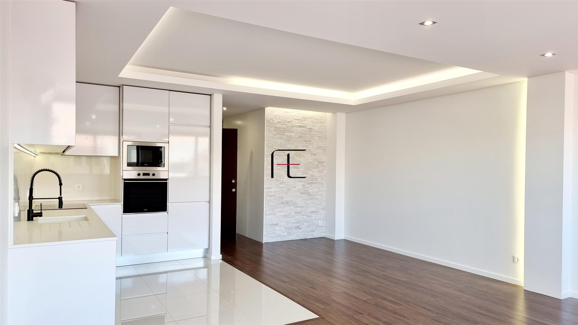 Apartamento T3 Venda em Ramalde,Porto