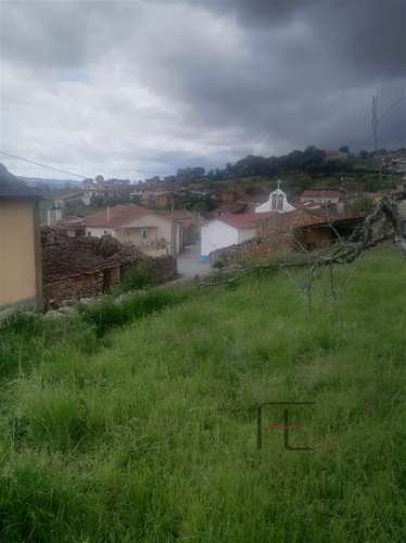 Moradia para Restaurar T3 Venda em Mogadouro, Valverde, Vale de Porco e Vilar de Rei,Mogadouro