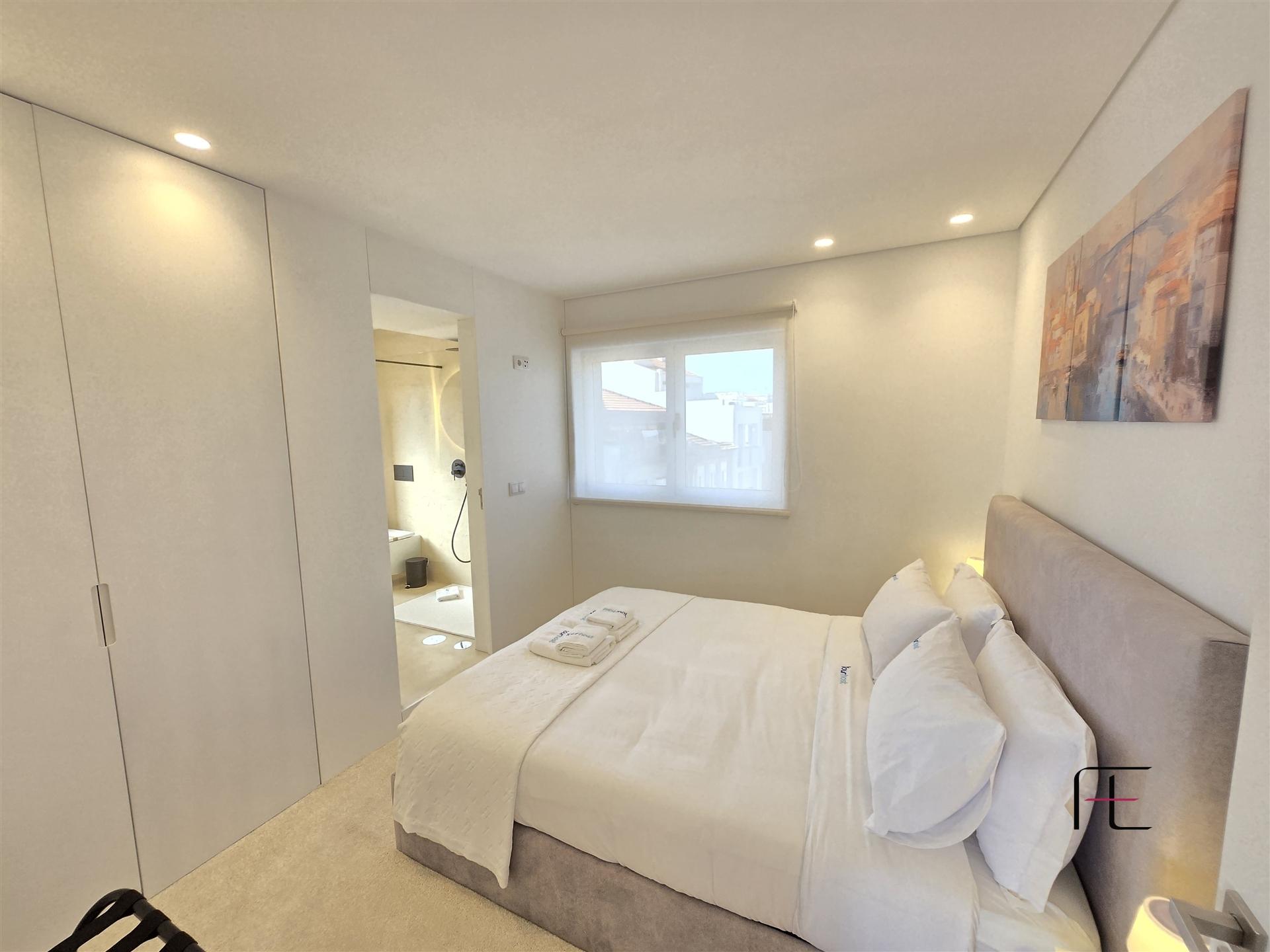 Apartamento T4 Venda em Cedofeita, Santo Ildefonso, Sé, Miragaia, São Nicolau e Vitória,Porto