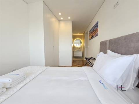 Apartamento T4 Venda em Cedofeita, Santo Ildefonso, Sé, Miragaia, São Nicolau e Vitória,Porto