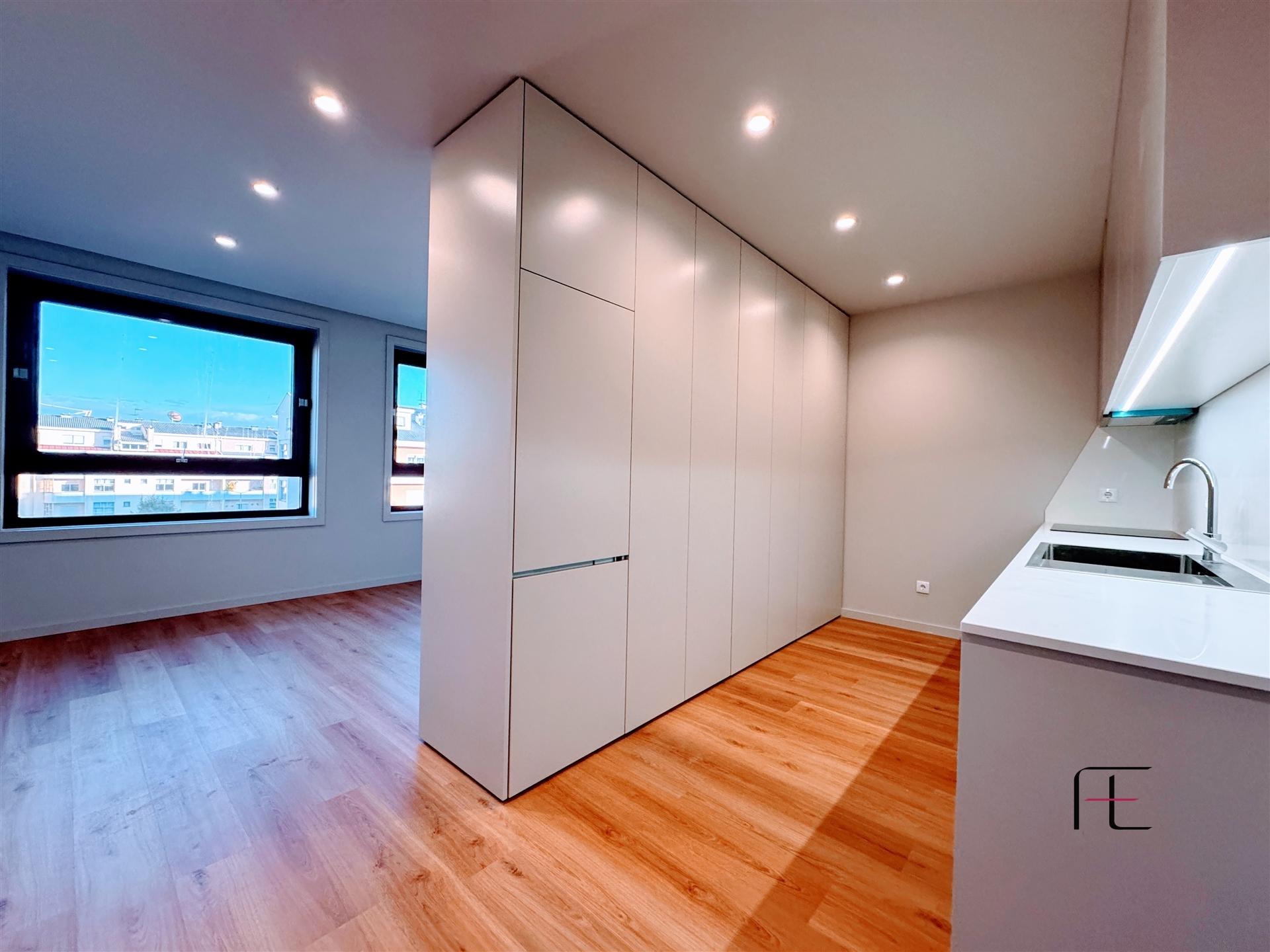 Apartamento T0 Venda em Mafamude e Vilar do Paraíso,Vila Nova de Gaia