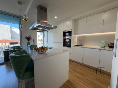 Apartamento T3 Venda em Matosinhos e Leça da Palmeira,Matosinhos