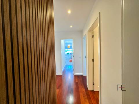 Apartamento T4 Venda em Matosinhos e Leça da Palmeira,Matosinhos