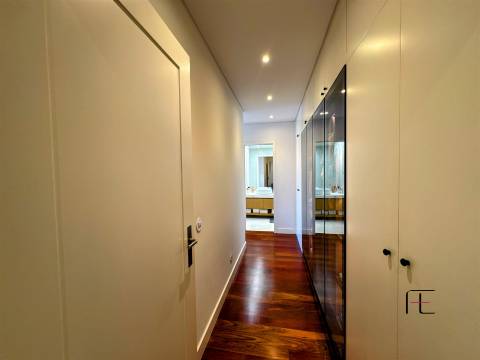 Apartamento T4 Venda em Matosinhos e Leça da Palmeira,Matosinhos