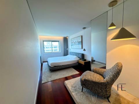 Apartamento T4 Venda em Matosinhos e Leça da Palmeira,Matosinhos