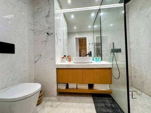 Apartamento T4 Venda em Matosinhos e Leça da Palmeira,Matosinhos