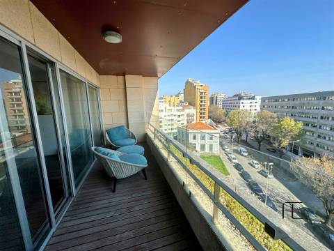 Apartamento T4 Venda em Matosinhos e Leça da Palmeira,Matosinhos