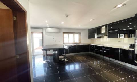 Moradia Geminada T4 Venda em Perafita, Lavra e Santa Cruz do Bispo,Matosinhos