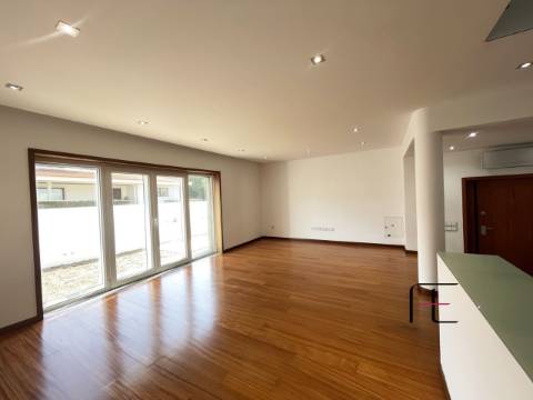 Moradia Geminada T4 Venda em Perafita, Lavra e Santa Cruz do Bispo,Matosinhos