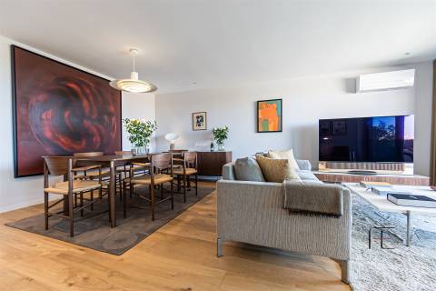 Apartamento T4 Venda em Matosinhos e Leça da Palmeira,Matosinhos