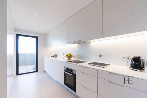 Apartamento T4 Venda em Matosinhos e Leça da Palmeira,Matosinhos