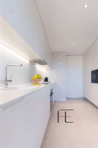 Apartamento T4 Venda em Matosinhos e Leça da Palmeira,Matosinhos