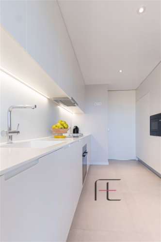 Apartamento T4 Venda em Matosinhos e Leça da Palmeira,Matosinhos