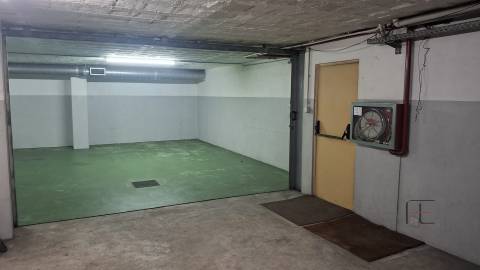 Garagem  Venda em Cidade da Maia,Maia