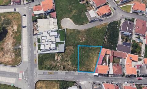 Lote Terreno no Centro Lourosa, Junto Igreja