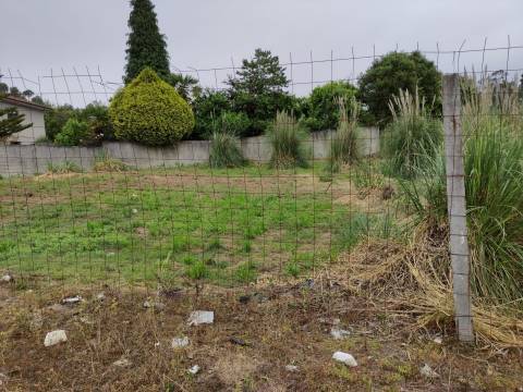 Terreno em Paços de Brandão