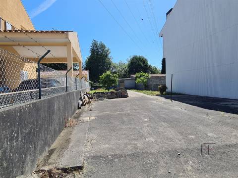 Lote Terreno com 400m2 em Pedroso, Vila Nova de Gaia