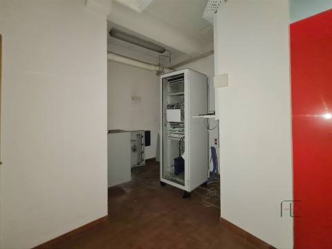 Cortegaça, Ovar: Duas Lojas Interligadas