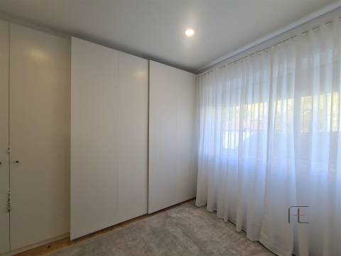 Andar Moradia T2 e Anexo T1, piscina exterior e jardim