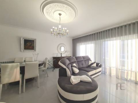 Exclusivo em Espinho: Viva a Passos da Praia!