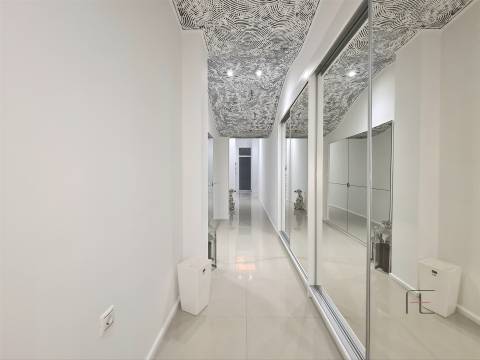 Exclusivo em Espinho: Viva a Passos da Praia!