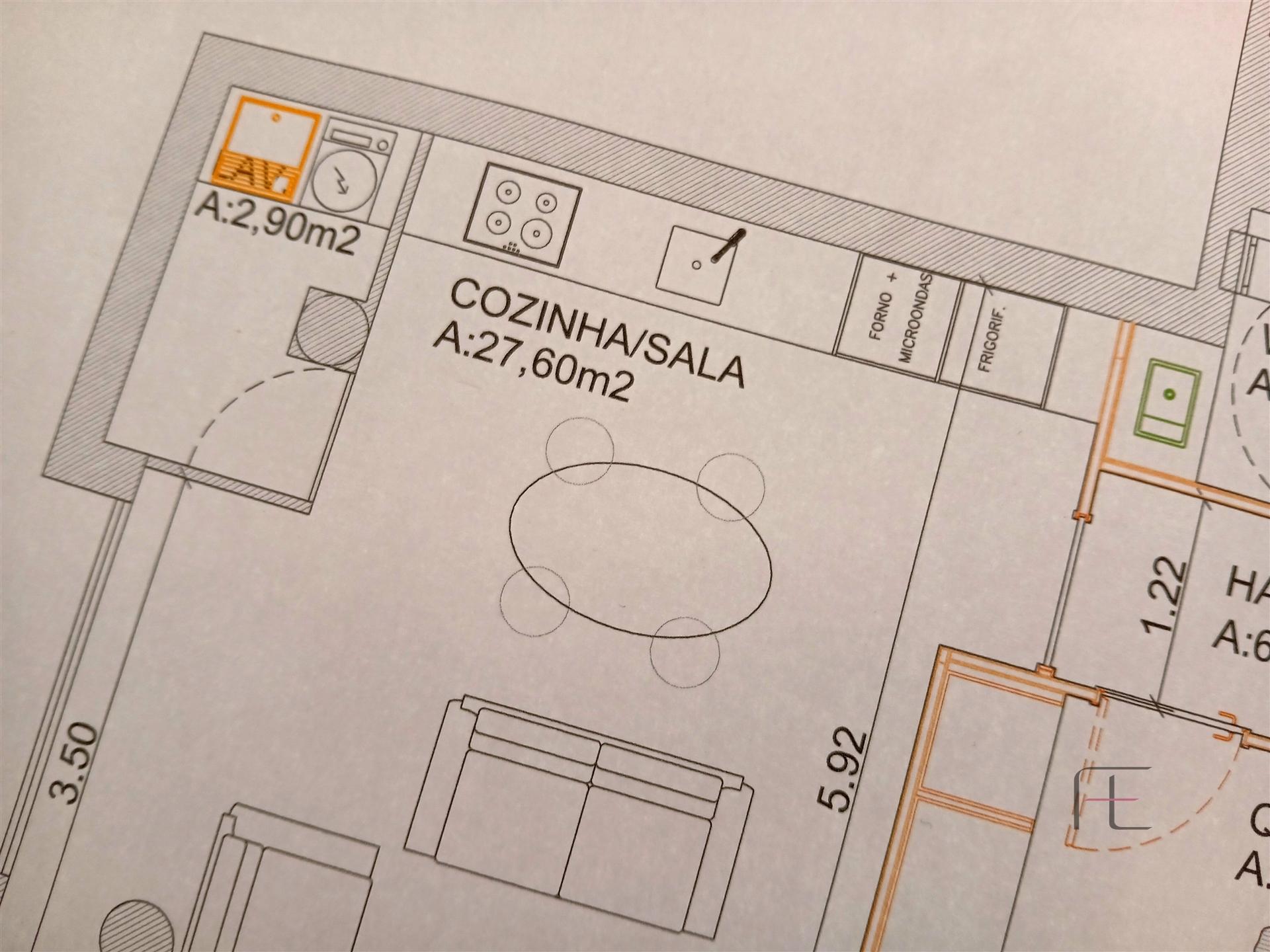 Apartamento T1 em Remodelação com Potencial Incrível, Cortegaça