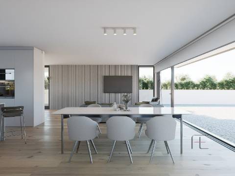 Moradia Isolada c/ Piscina - Frente à Ria