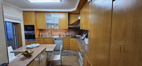 Apartamento T4 Venda em Rio Tinto,Gondomar