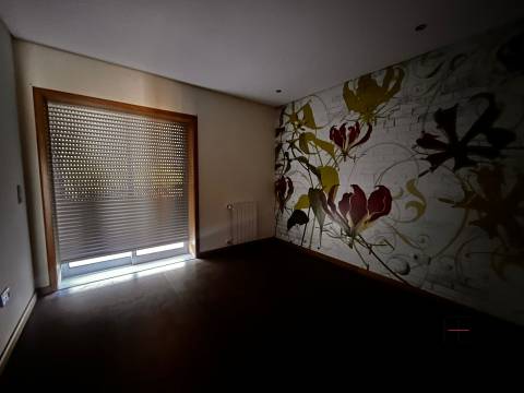 Apartamento T3 DUPLEX Venda em Fânzeres e São Pedro da Cova,Gondomar